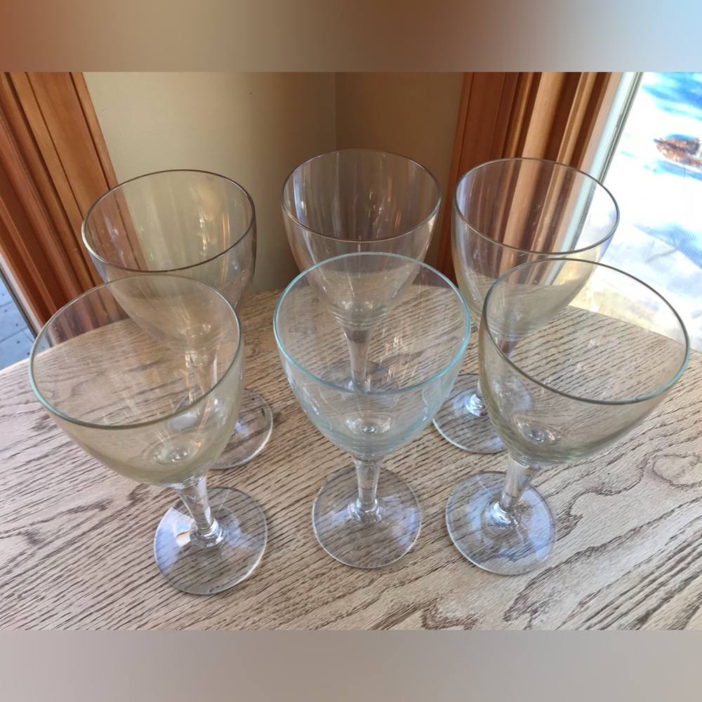 WmSonoma Acrylic Wine Glasses - Picture 2 of 5